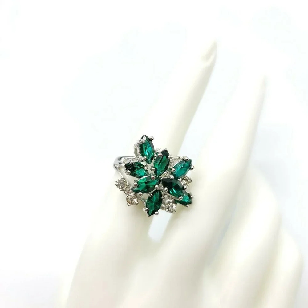 8KT HGE Gold Electroplate Green Rhinestone Vintage Cocktail Ring Size 7.25 NOS